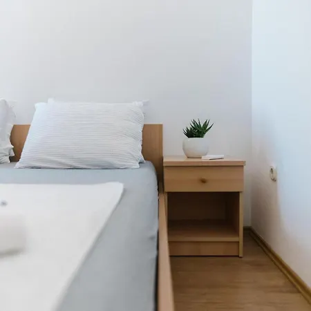 Great View マカルスカ